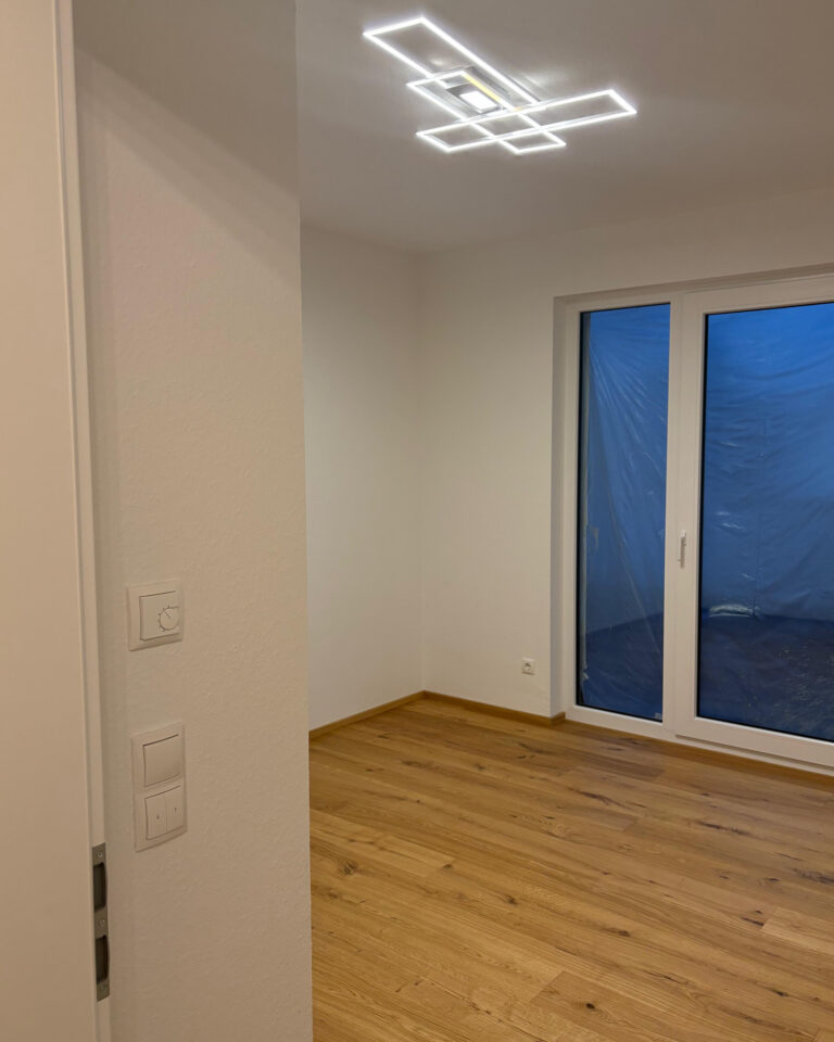 G³ Dietenheim Wohnungsübergabe Brot Salz Sekt